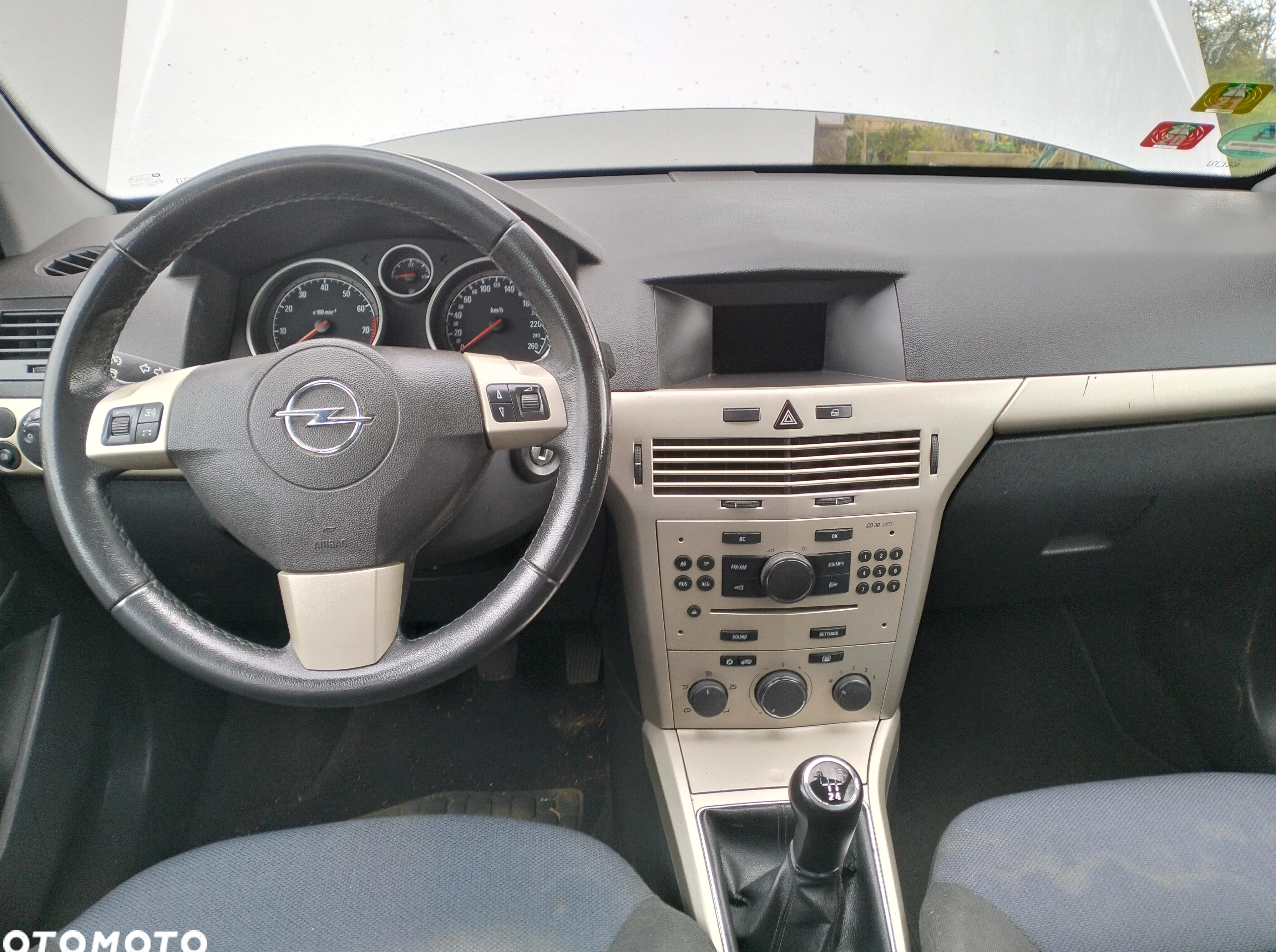 Opel Astra cena 8999 przebieg: 203100, rok produkcji 2008 z Chojnów małe 742